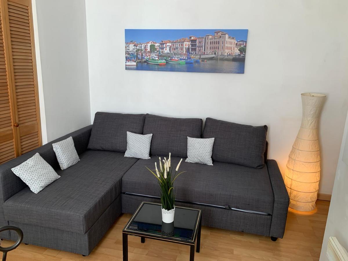Biarritz Centre, Pres Avenue De Verdun, Cosy Apt 2 Pieces , Salon , Chambre Separe, Rue Tres Calme A 10 Minutes A Pied De La Grande Plage Екстериор снимка